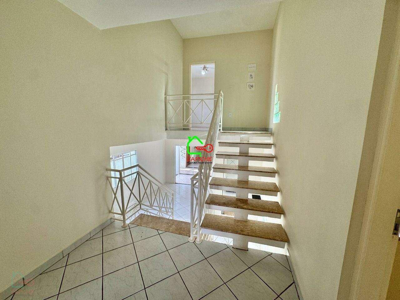 Casa, 3 quartos, 250 m² - Foto 8