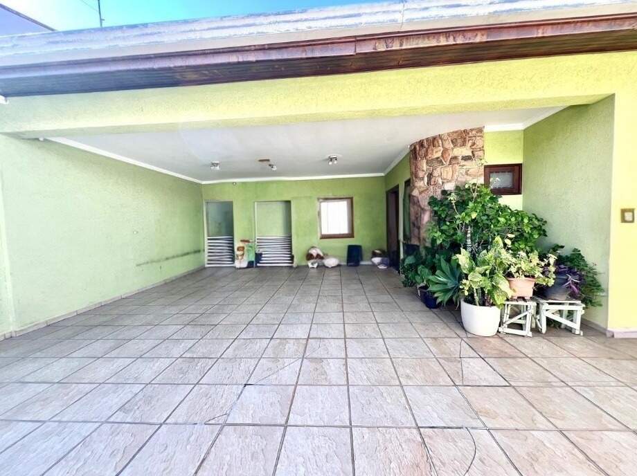 Casa, 3 quartos, 207 m² - Foto 2