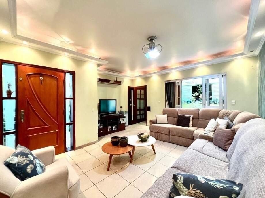 Casa, 3 quartos, 207 m² - Foto 4
