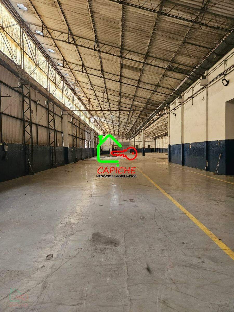 Depósito-Galpão, 2541 m² - Foto 1