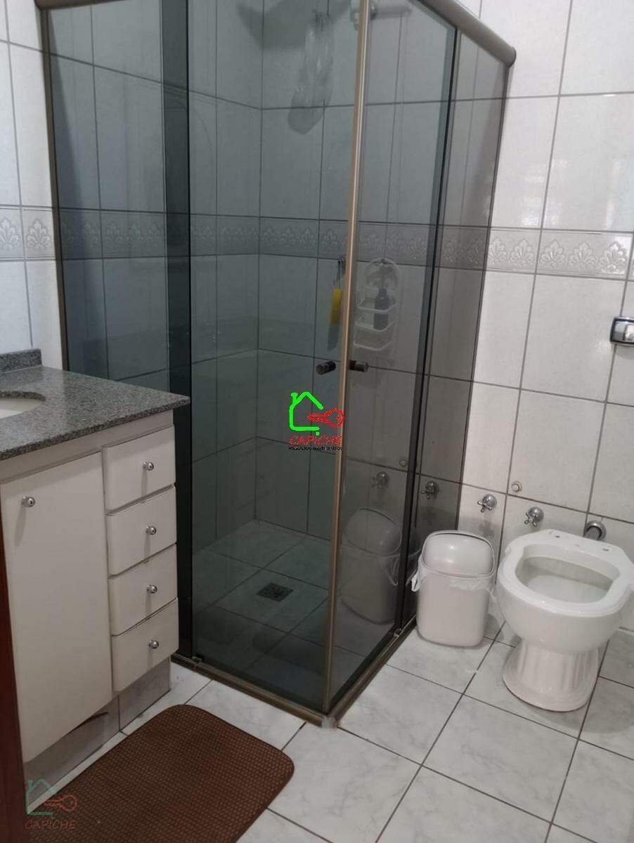 Casa, 3 quartos, 245 m² - Foto 8