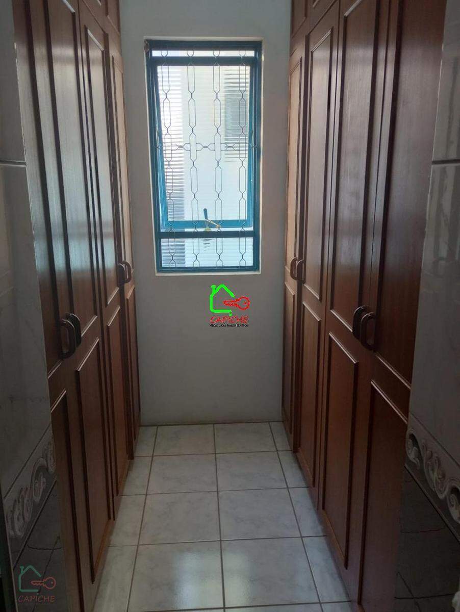 Casa, 3 quartos, 245 m² - Foto 15