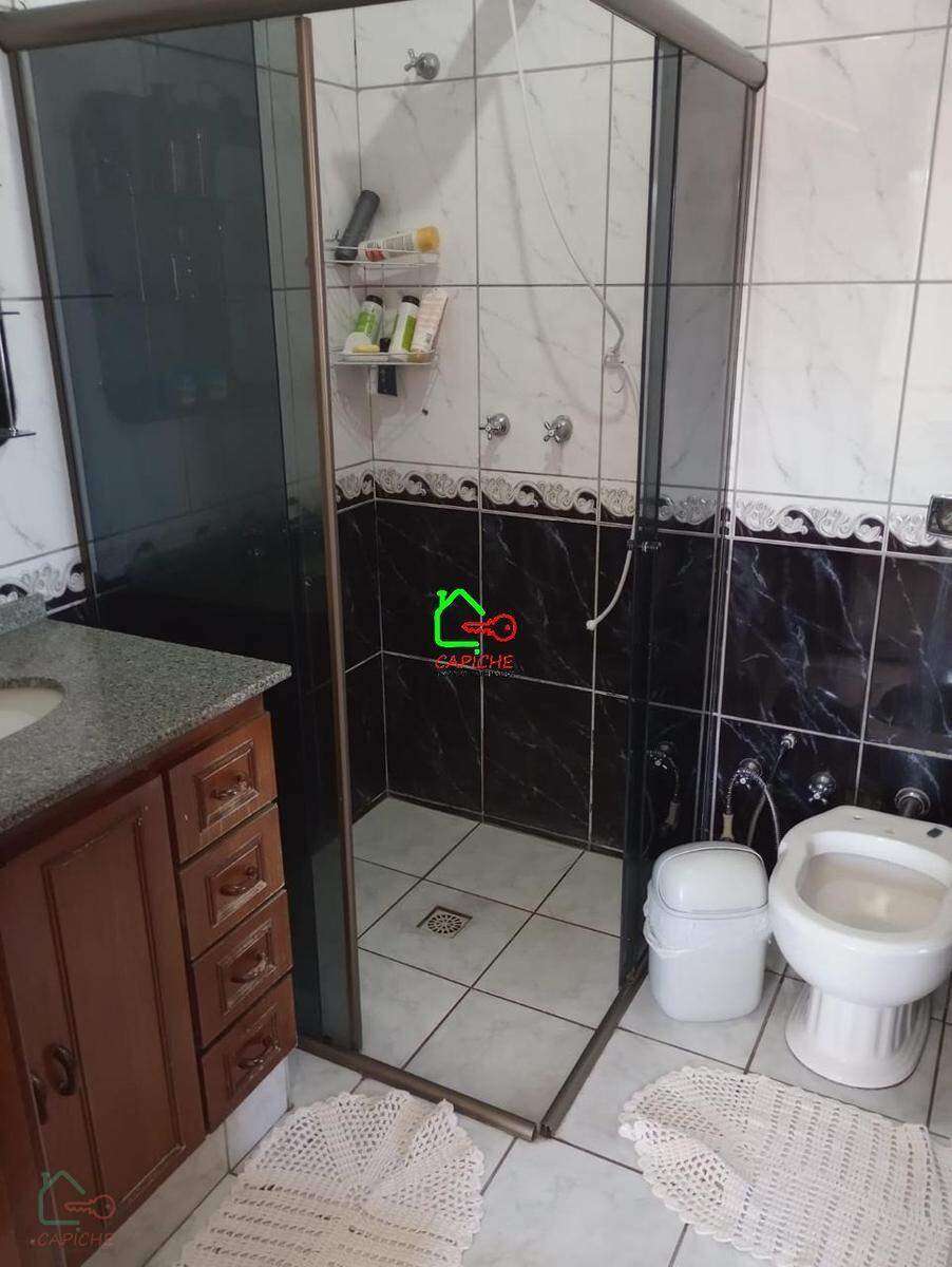 Casa, 3 quartos, 245 m² - Foto 11