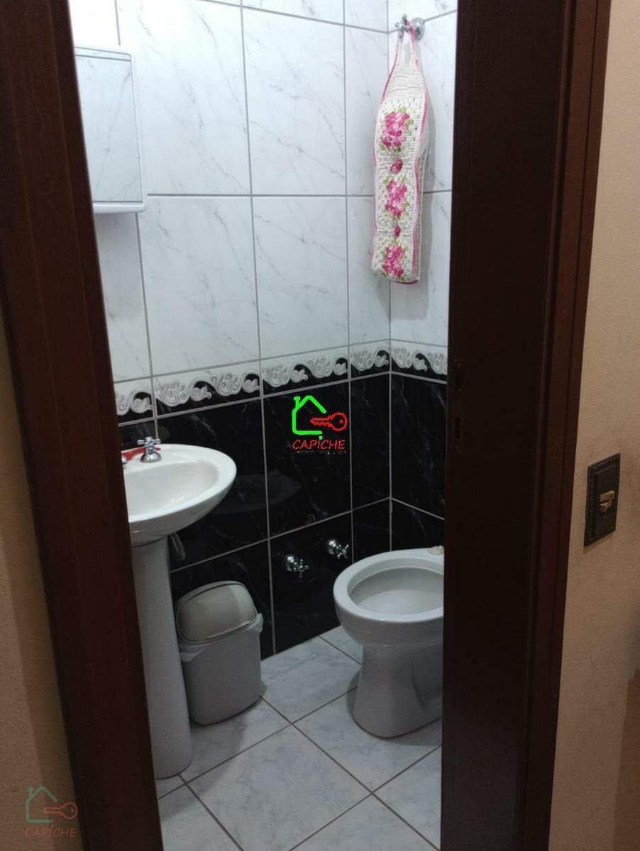 Casa, 3 quartos, 245 m² - Foto 17