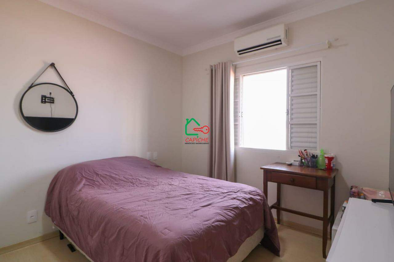 Casa, 3 quartos, 217 m² - Foto 6