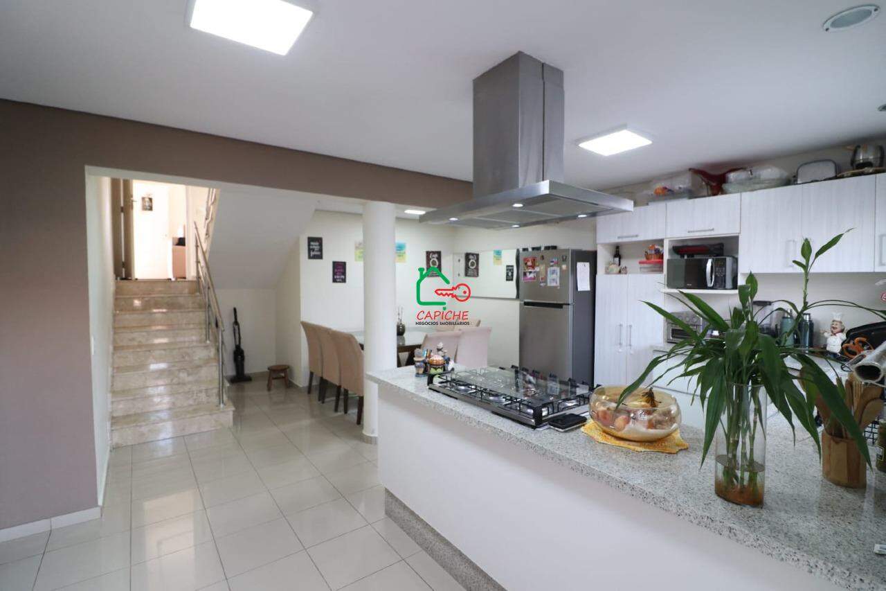 Casa, 3 quartos, 217 m² - Foto 13