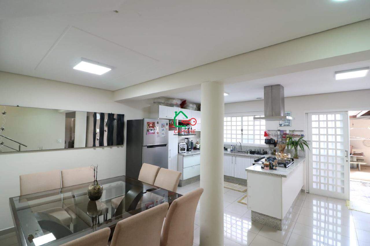 Casa, 3 quartos, 217 m² - Foto 14