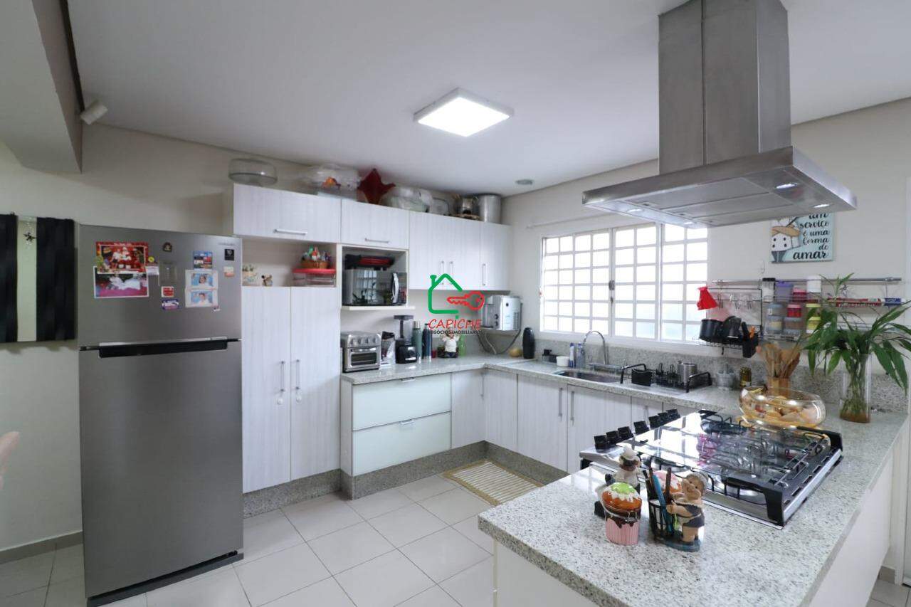 Casa, 3 quartos, 217 m² - Foto 19