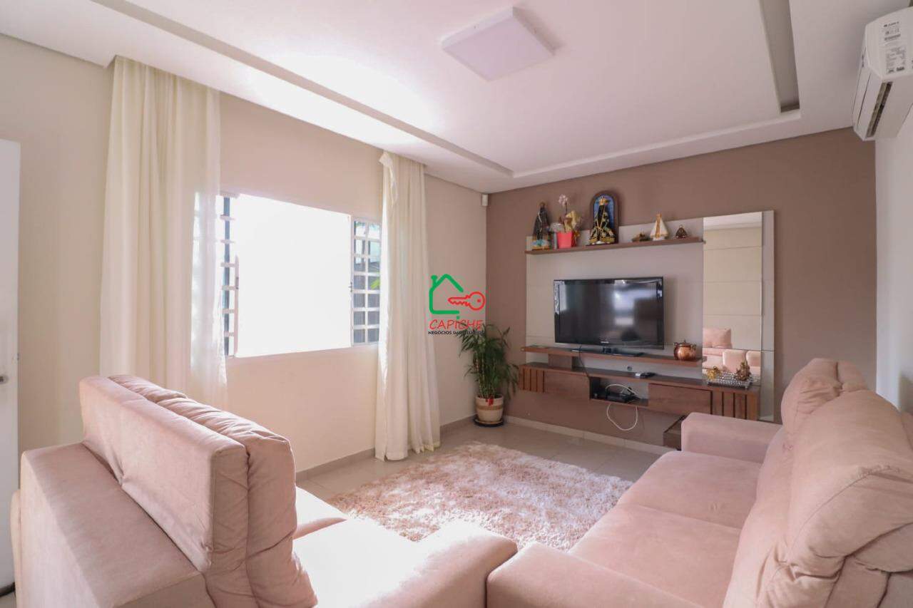 Casa, 3 quartos, 217 m² - Foto 3