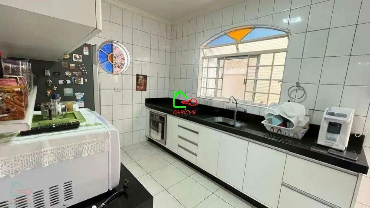 Casa, 3 quartos, 212 m² - Foto 8