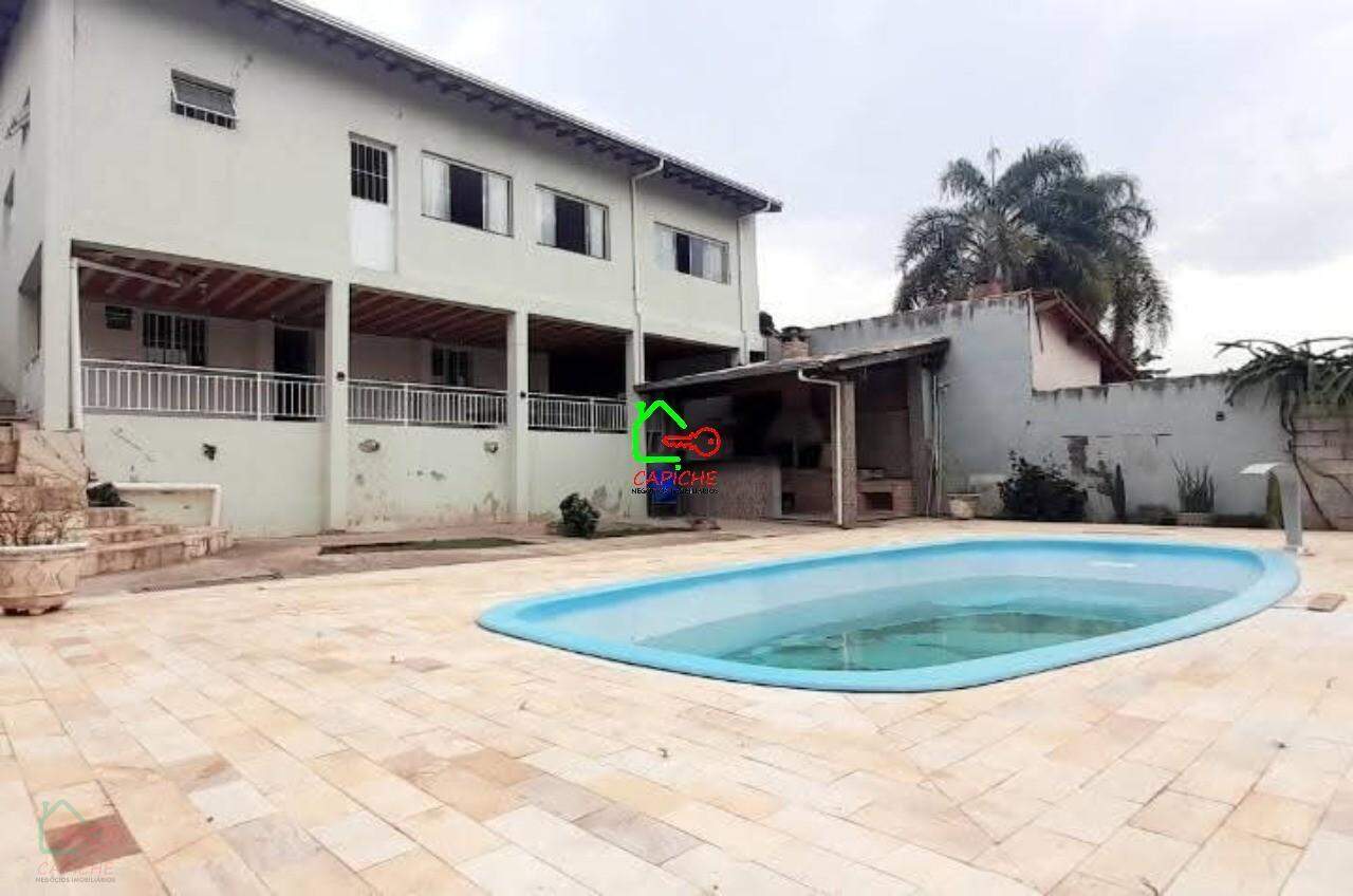 Chácara, 2 quartos, 2083 m² - Foto 1