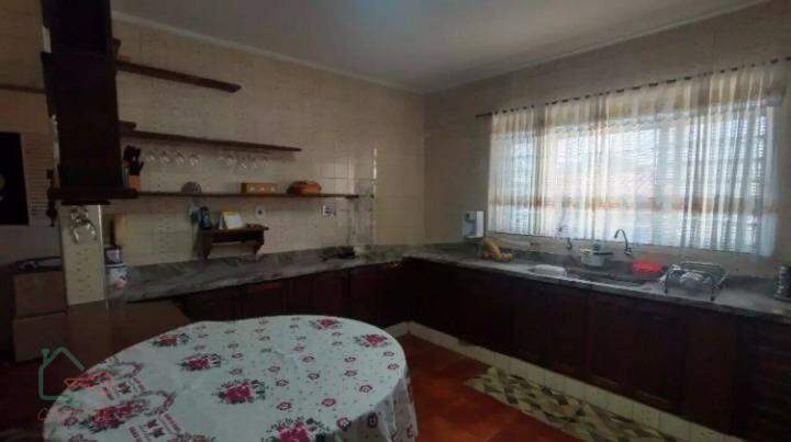 Casa, 2 quartos, 216 m² - Foto 9