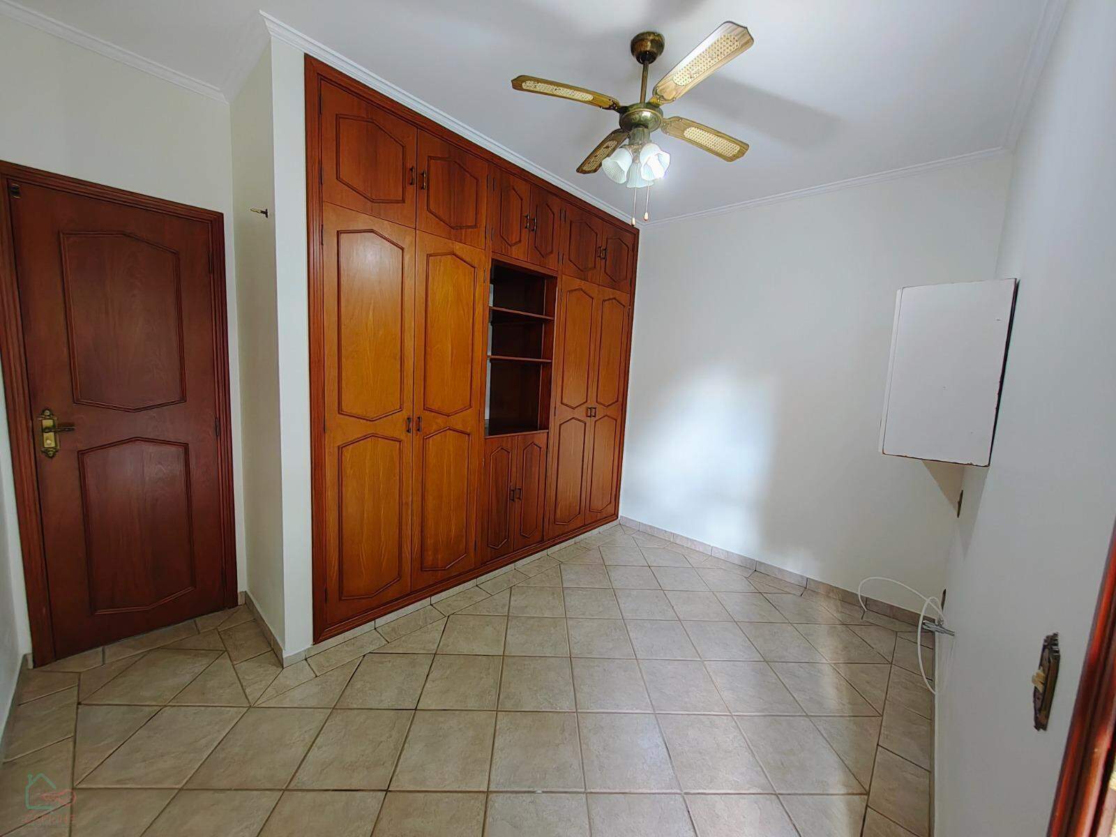 Casa, 4 quartos, 355 m² - Foto 42