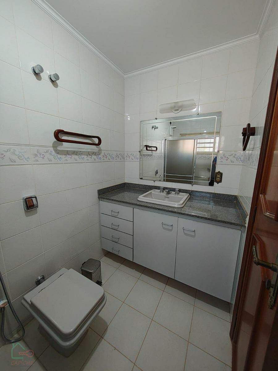 Casa, 4 quartos, 355 m² - Foto 57