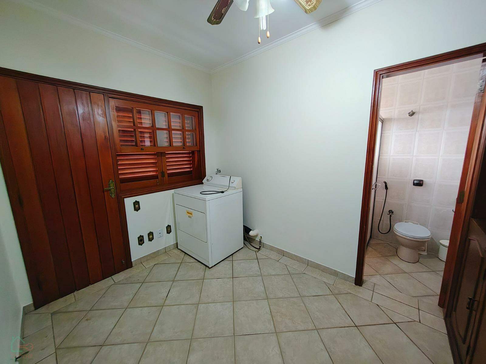 Casa, 4 quartos, 355 m² - Foto 31