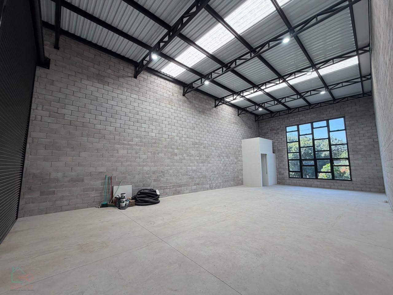 Depósito-Galpão, 233 m² - Foto 8