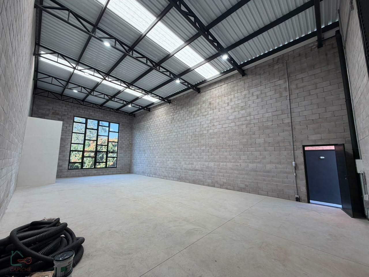 Depósito-Galpão, 233 m² - Foto 7