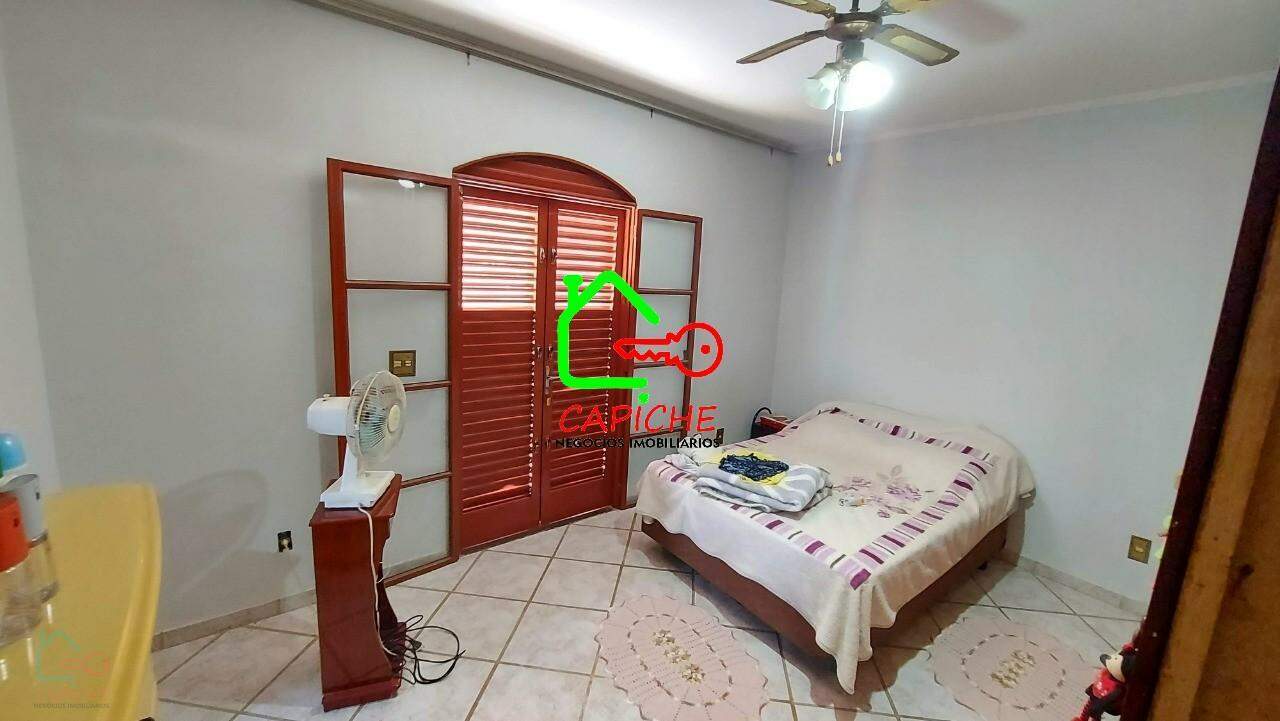 Casa, 4 quartos, 236 m² - Foto 4