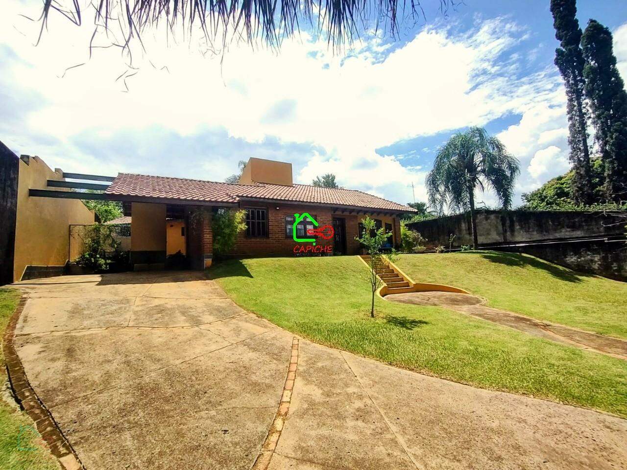Casa, 3 quartos, 226 m² - Foto 2