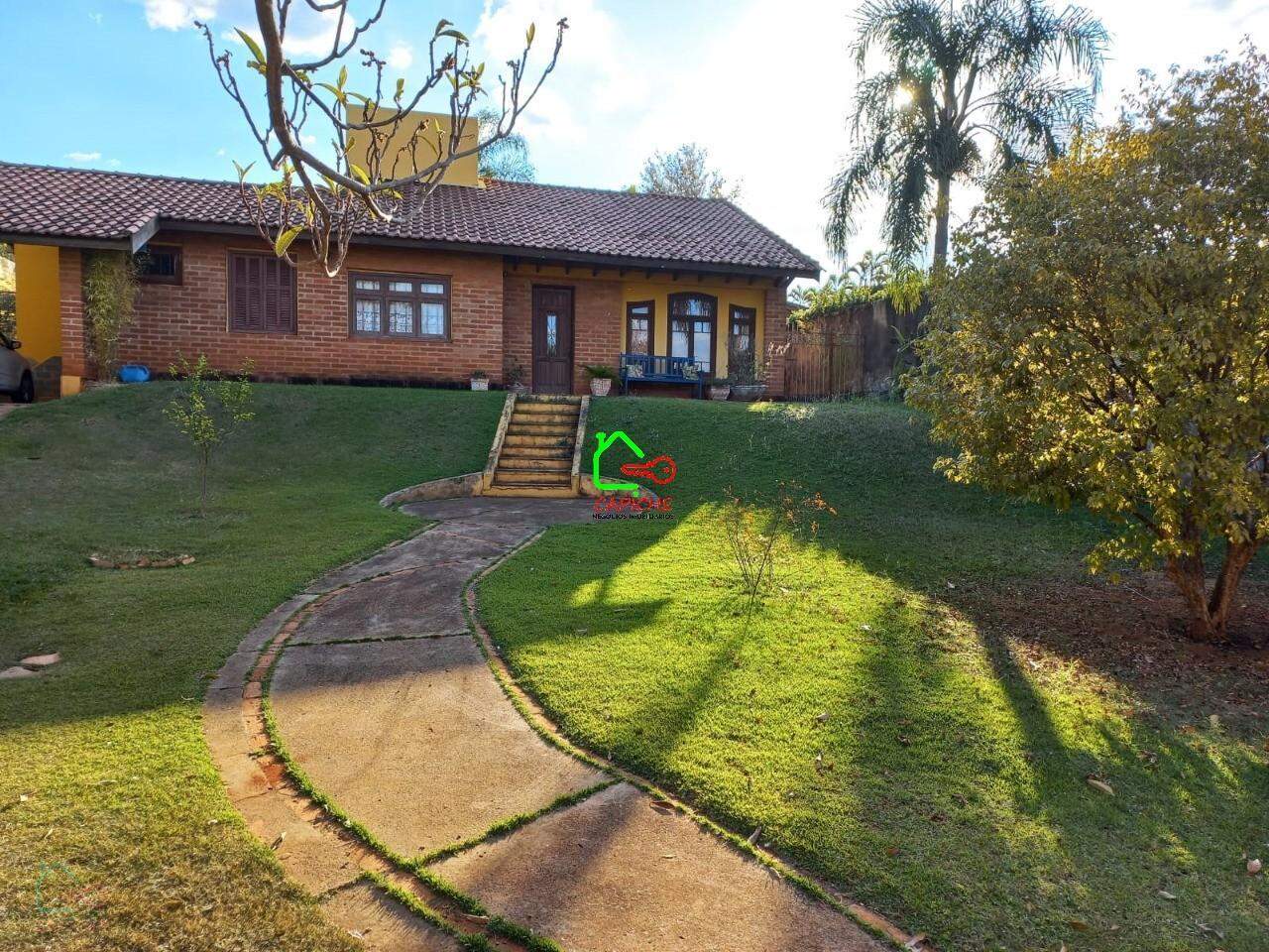 Casa, 3 quartos, 226 m² - Foto 1
