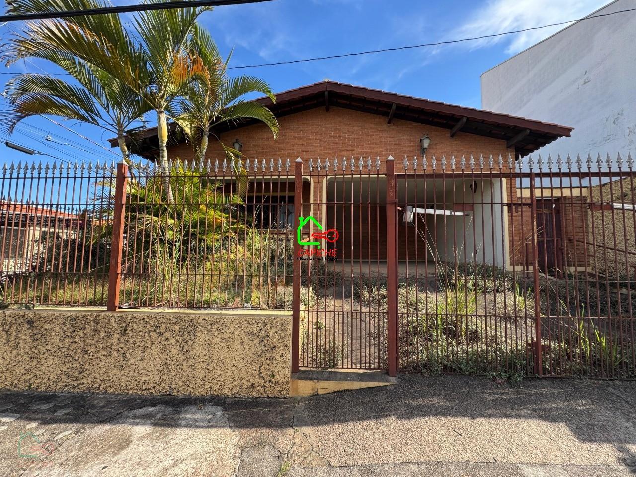 Casa, 3 quartos, 222 m² - Foto 2