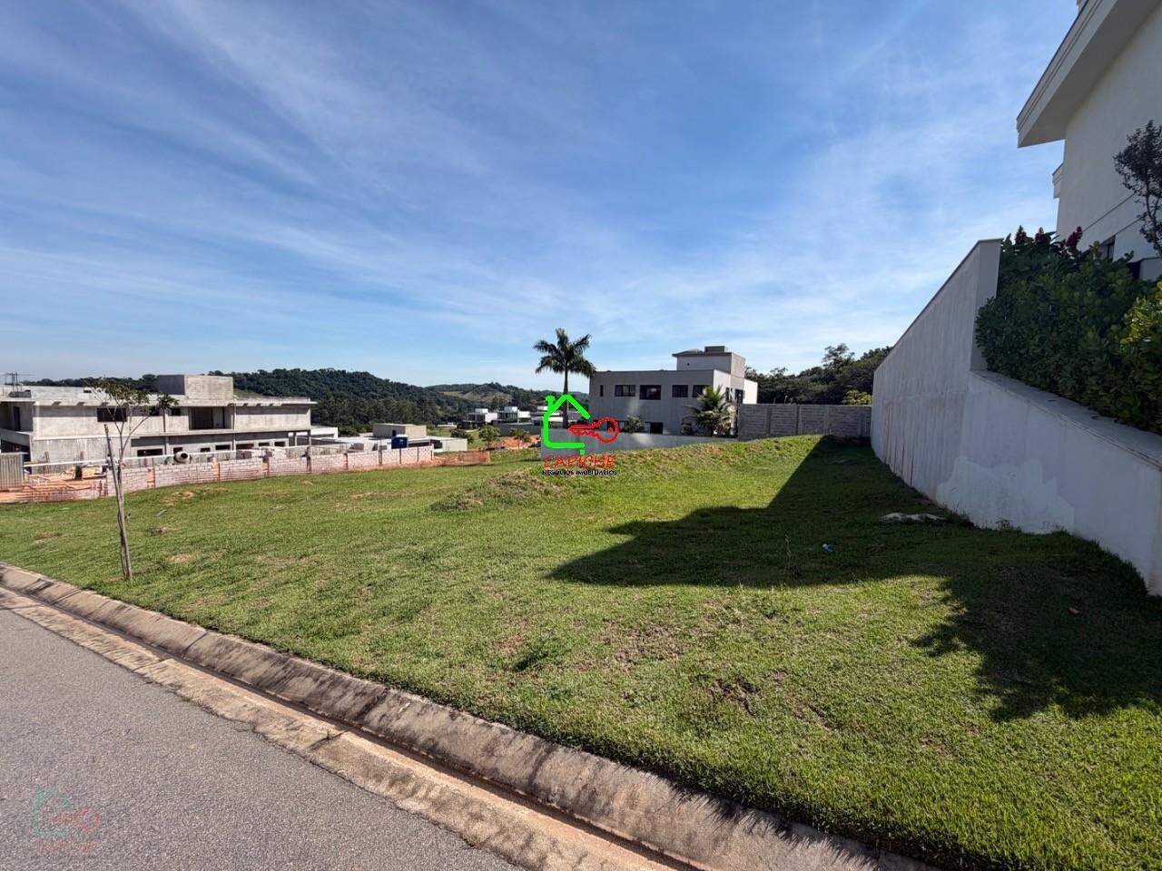 Terreno, 606 m² - Foto 1