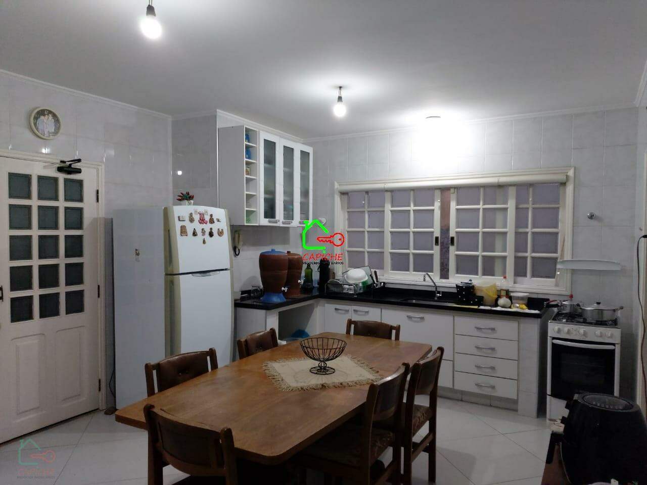 Casa, 4 quartos, 334 m² - Foto 2
