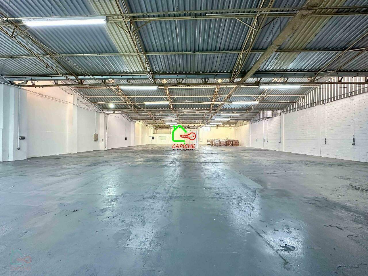Depósito-Galpão, 1400 m² - Foto 9