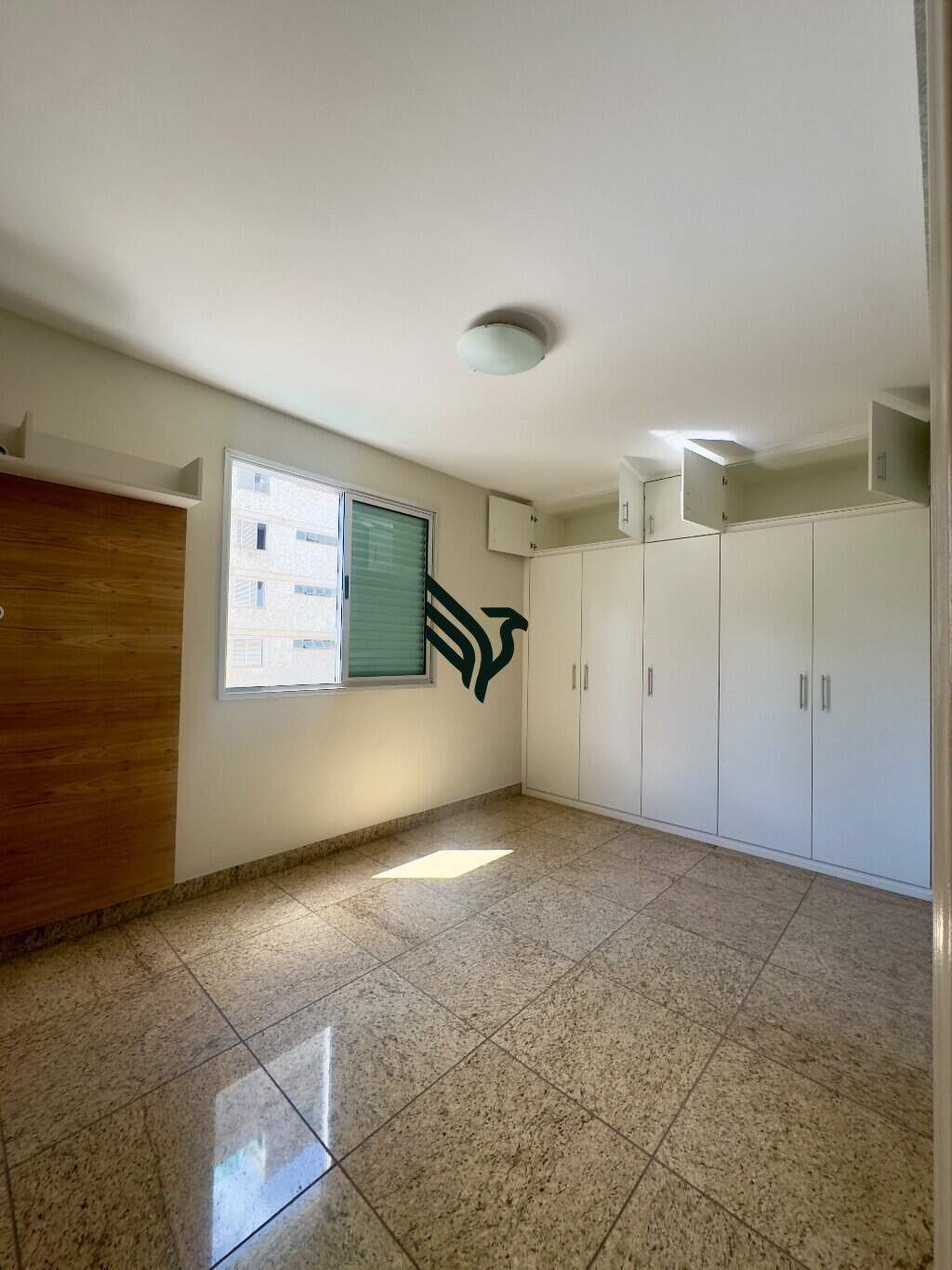 Apartamento à venda no Funcionários: 