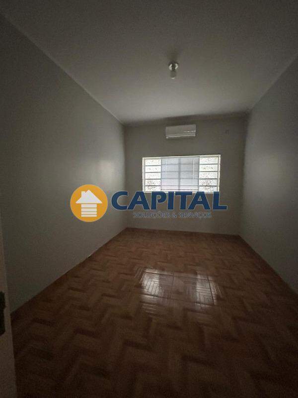 Casa para aluguel no Centro: 
