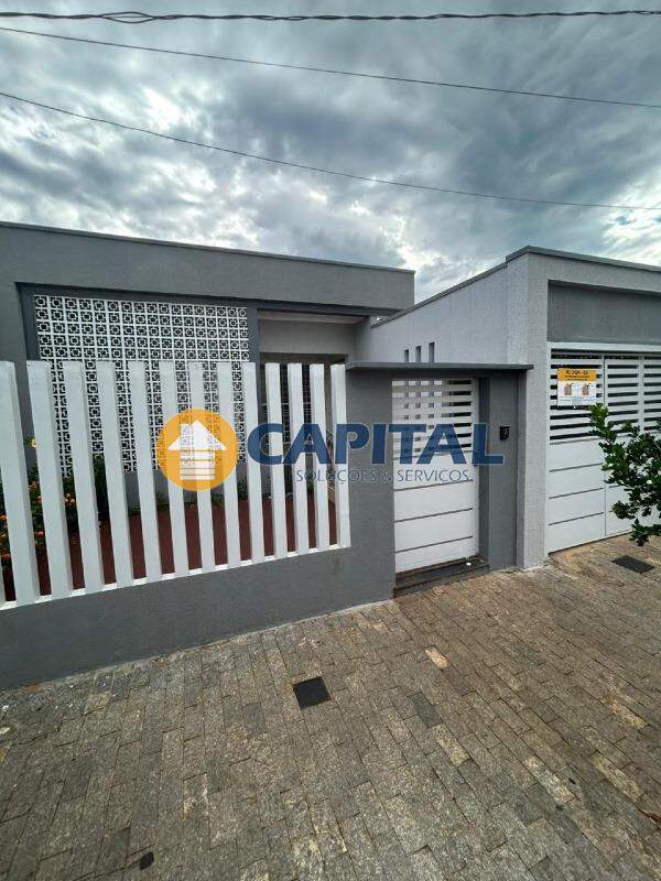 Casa para aluguel no Centro: 