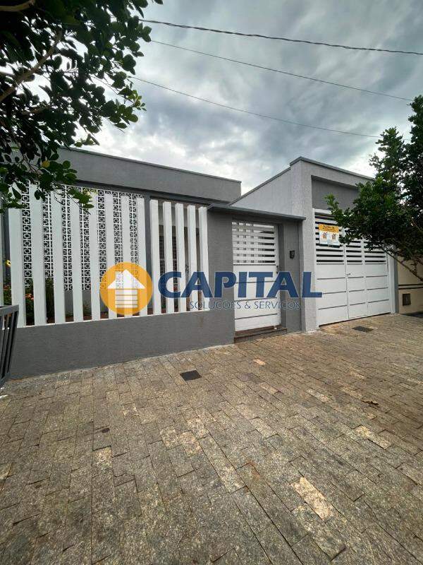 Casa para aluguel no Centro: 