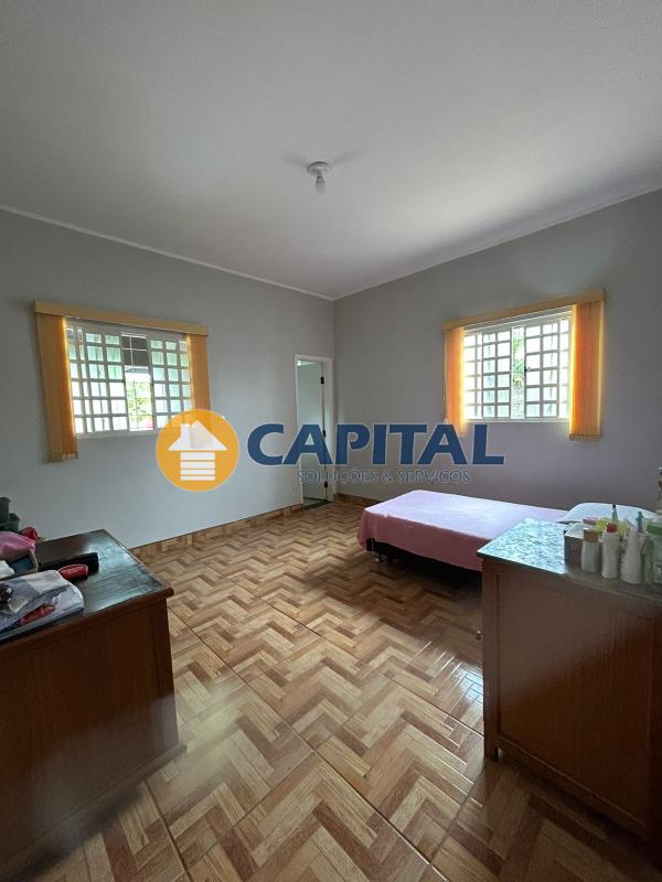 Casa para aluguel no Centro: 