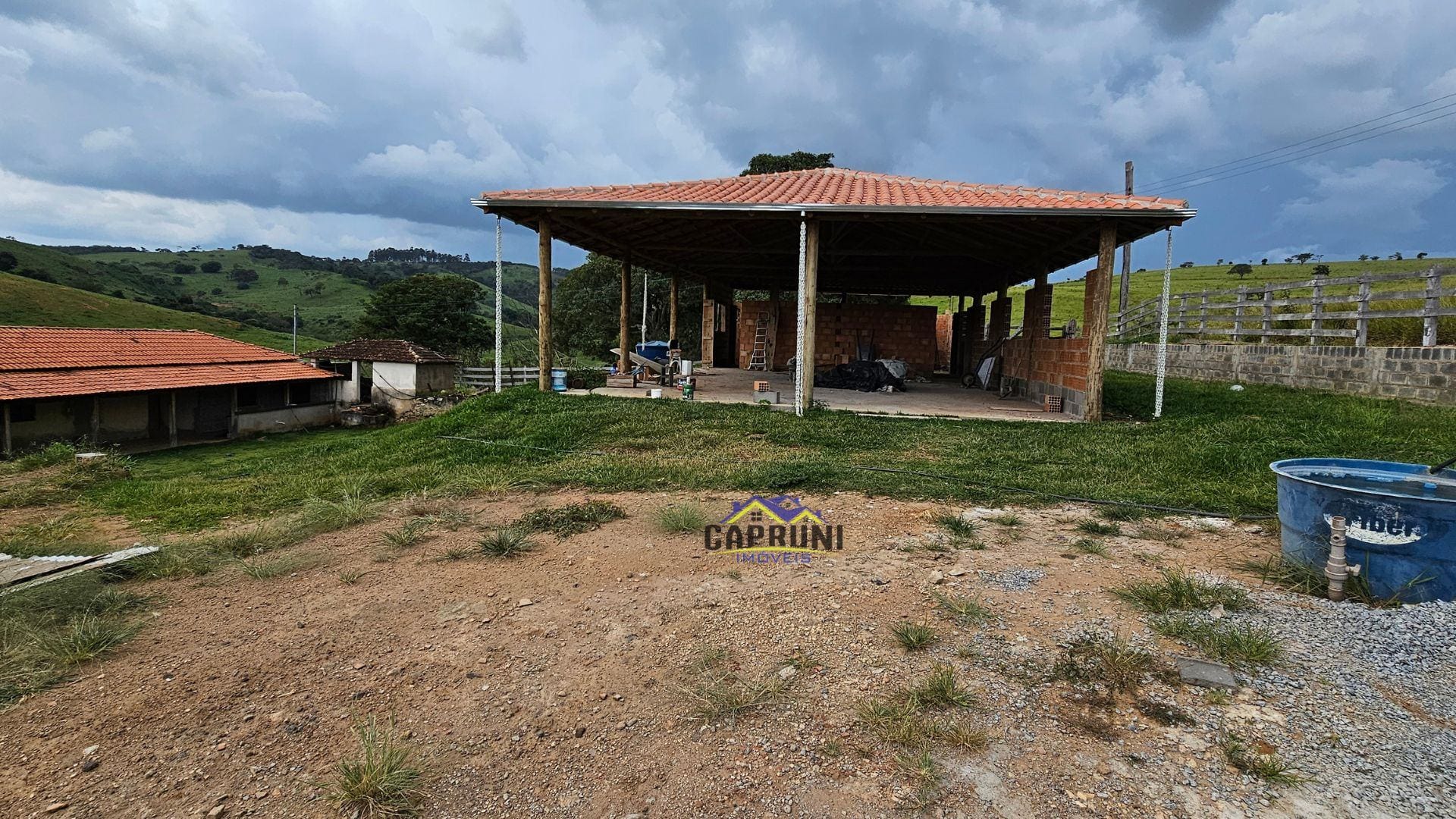 Fazenda à venda no Jacarandira: 