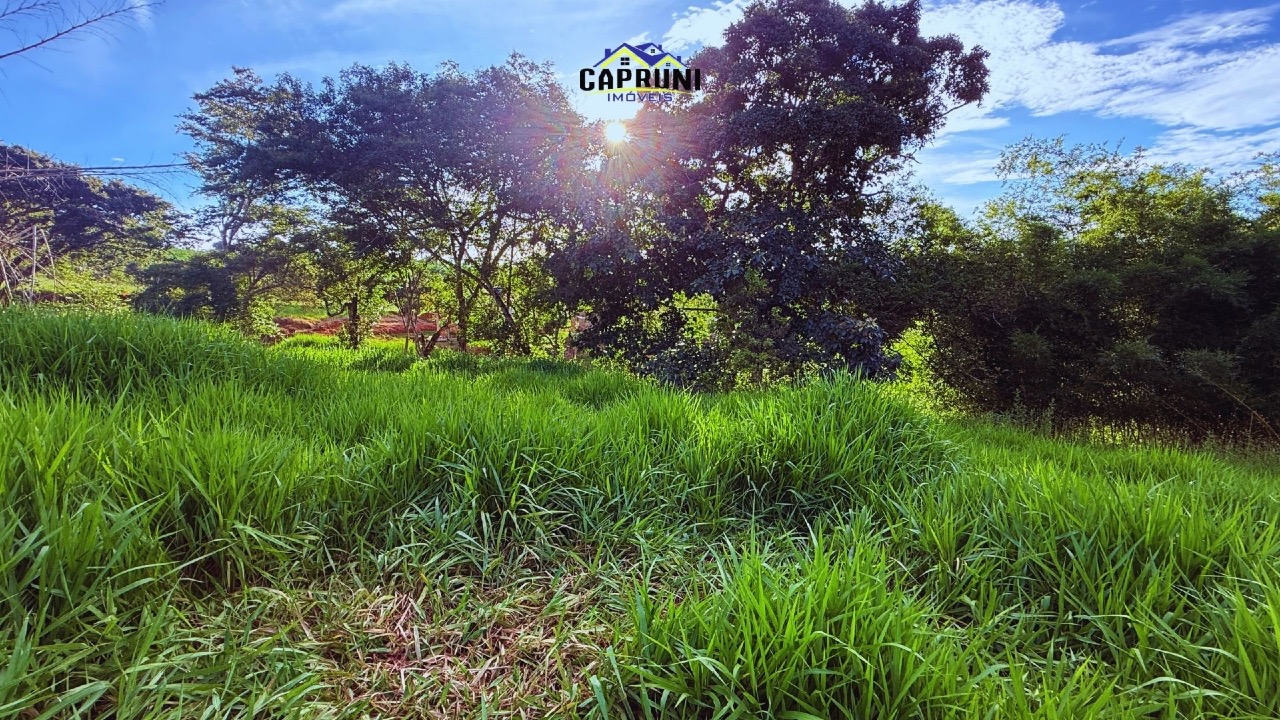 Terreno à venda no Bom Jardim das Pedras: 