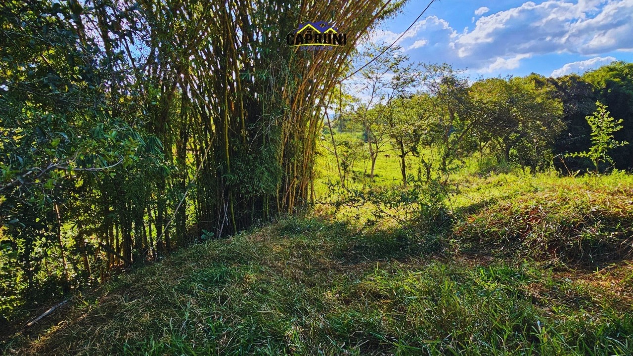 Terreno à venda no Bom Jardim das Pedras: 