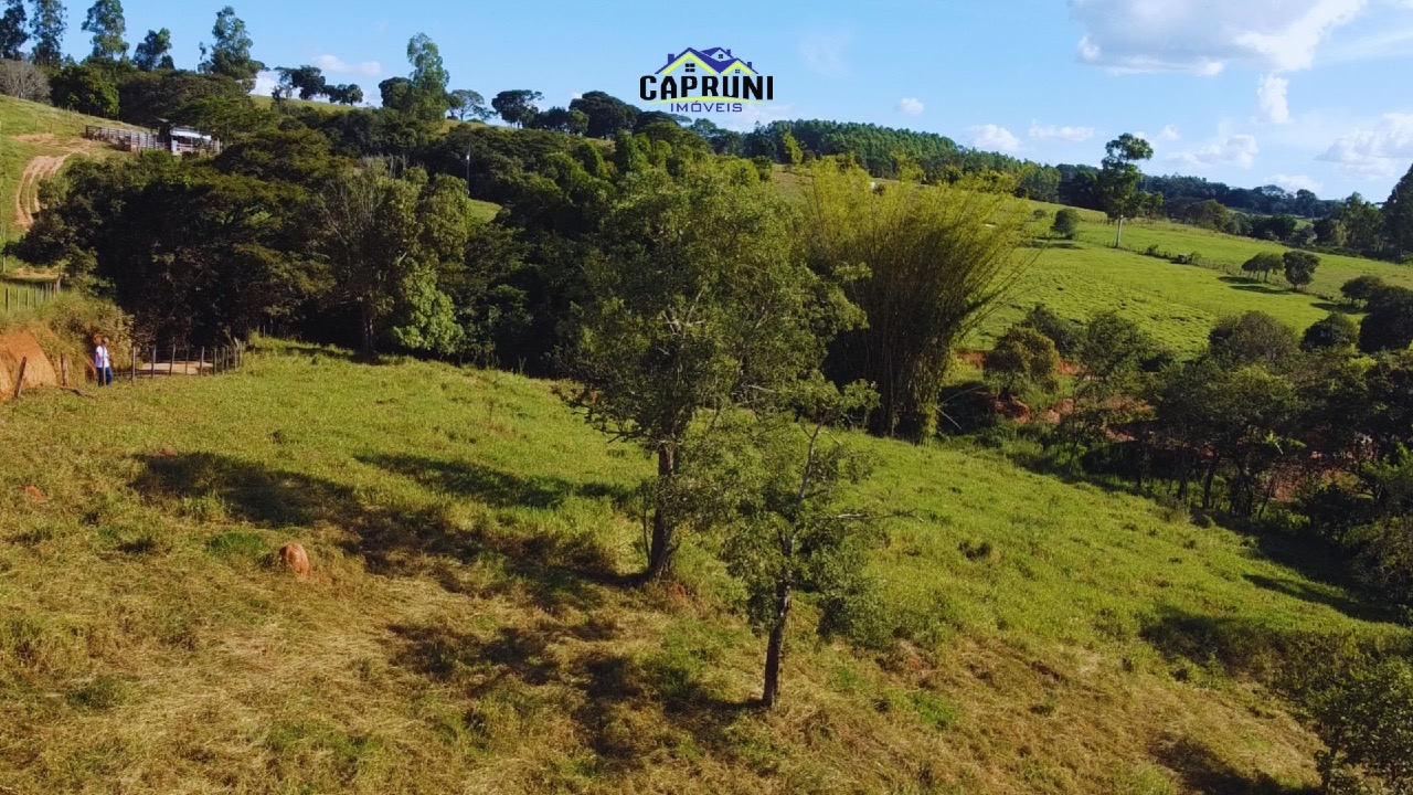 Terreno à venda no Bom Jardim das Pedras: 