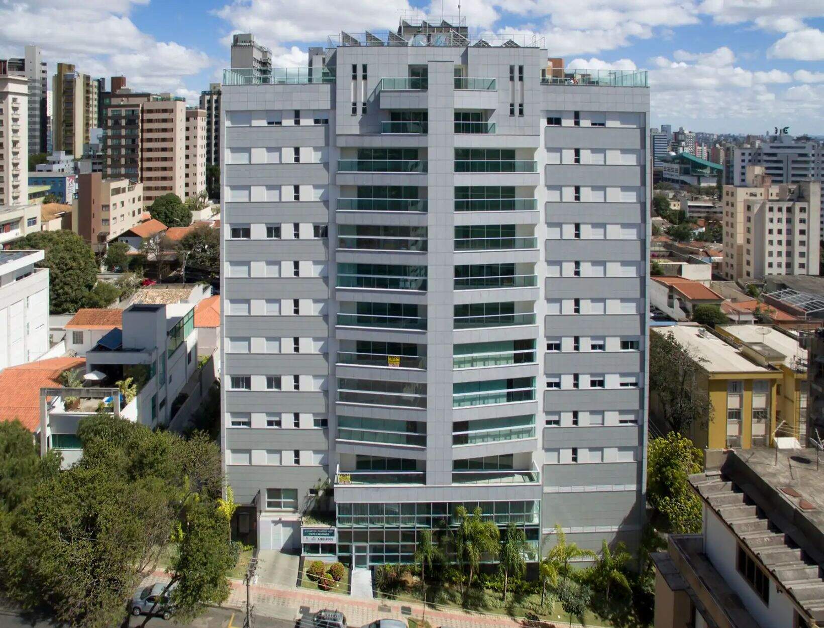 Apartamento com 4 quartos à venda no bairro Carmo em Belo Horizonte