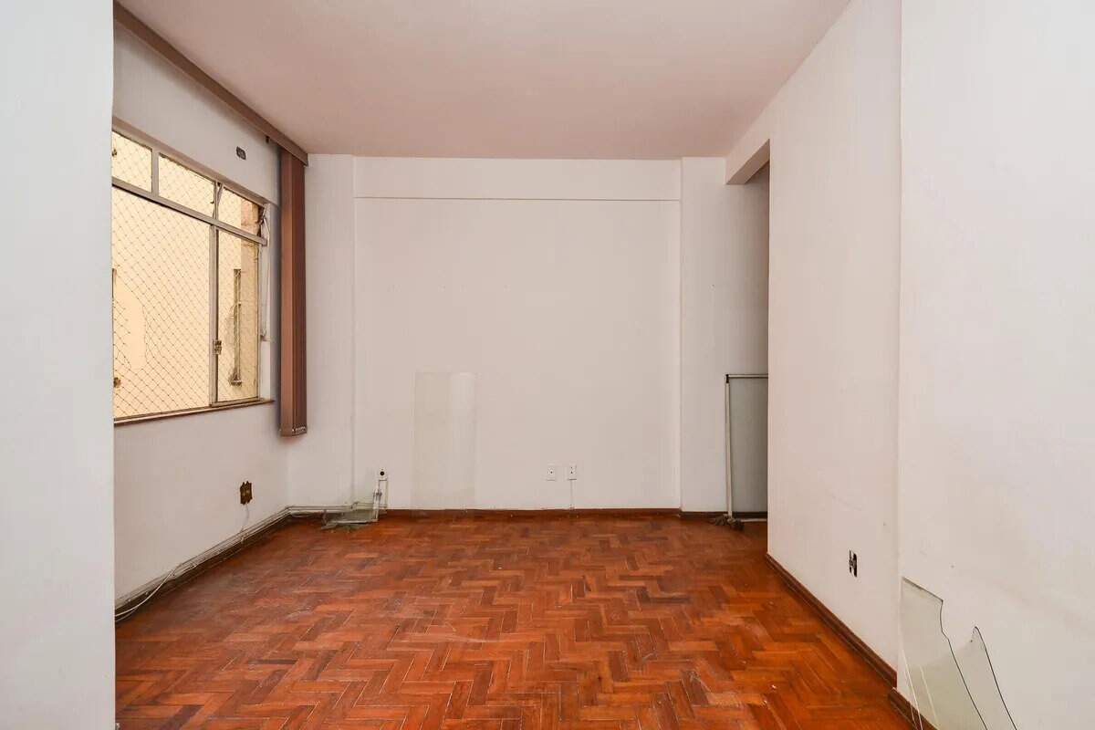 Apartamento com 2 quartos à venda no bairro Centro em Belo Horizonte