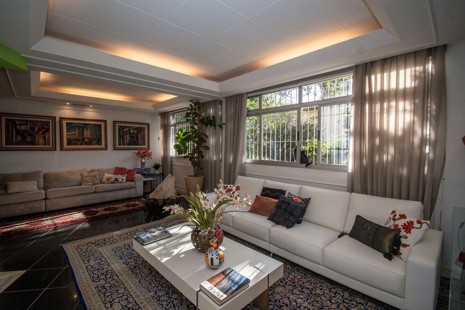 Apartamento com 4 quartos à venda no bairro Santa Lúcia em Belo Horizonte