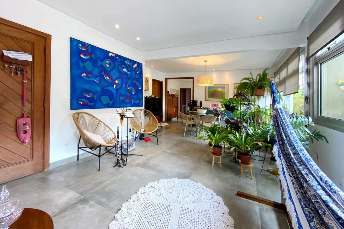 Apartamento com 4 quartos à venda no bairro Santo Antônio em Belo Horizonte