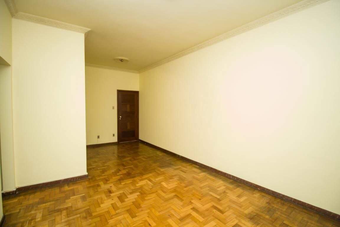 Apartamento com 3 quartos à venda no bairro Lourdes em Belo Horizonte