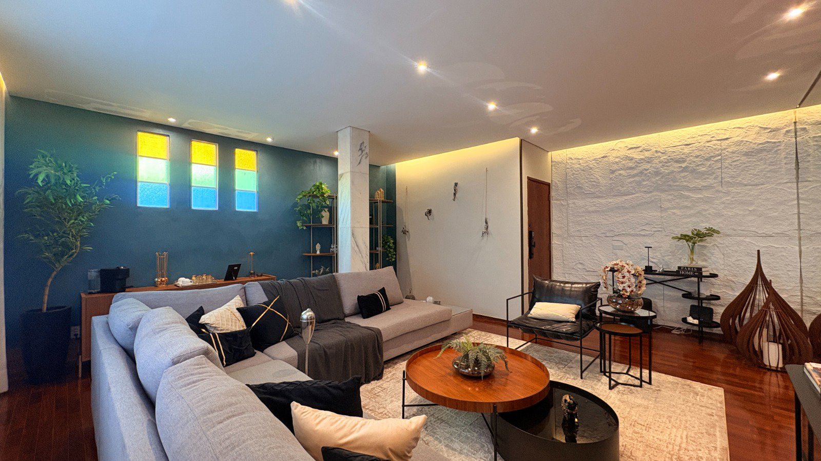 Apartamento com 5 quartos à venda no bairro Cidade Nova em Belo Horizonte