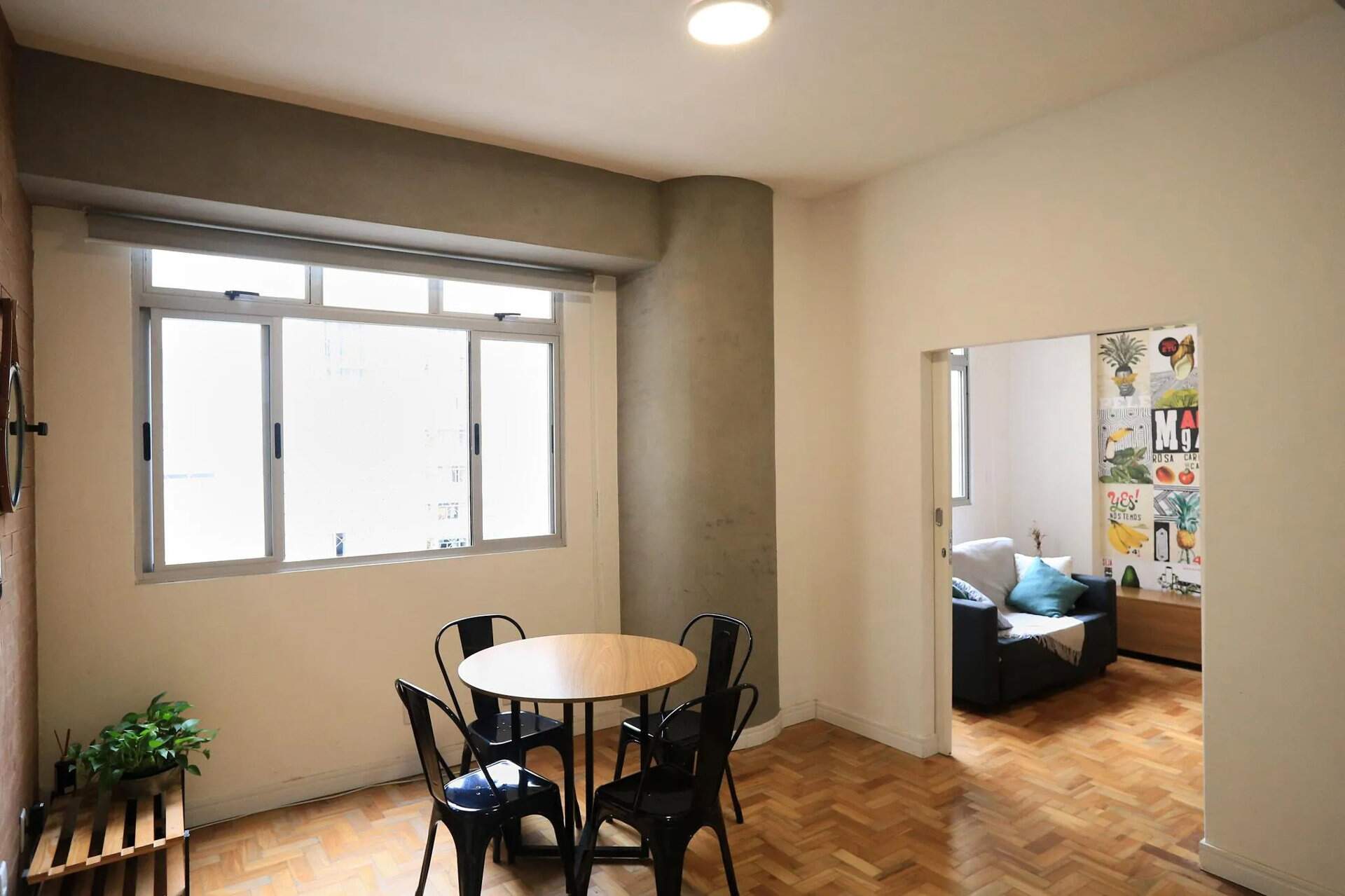 Apartamento com 2 quartos à venda no bairro Centro em Belo Horizonte