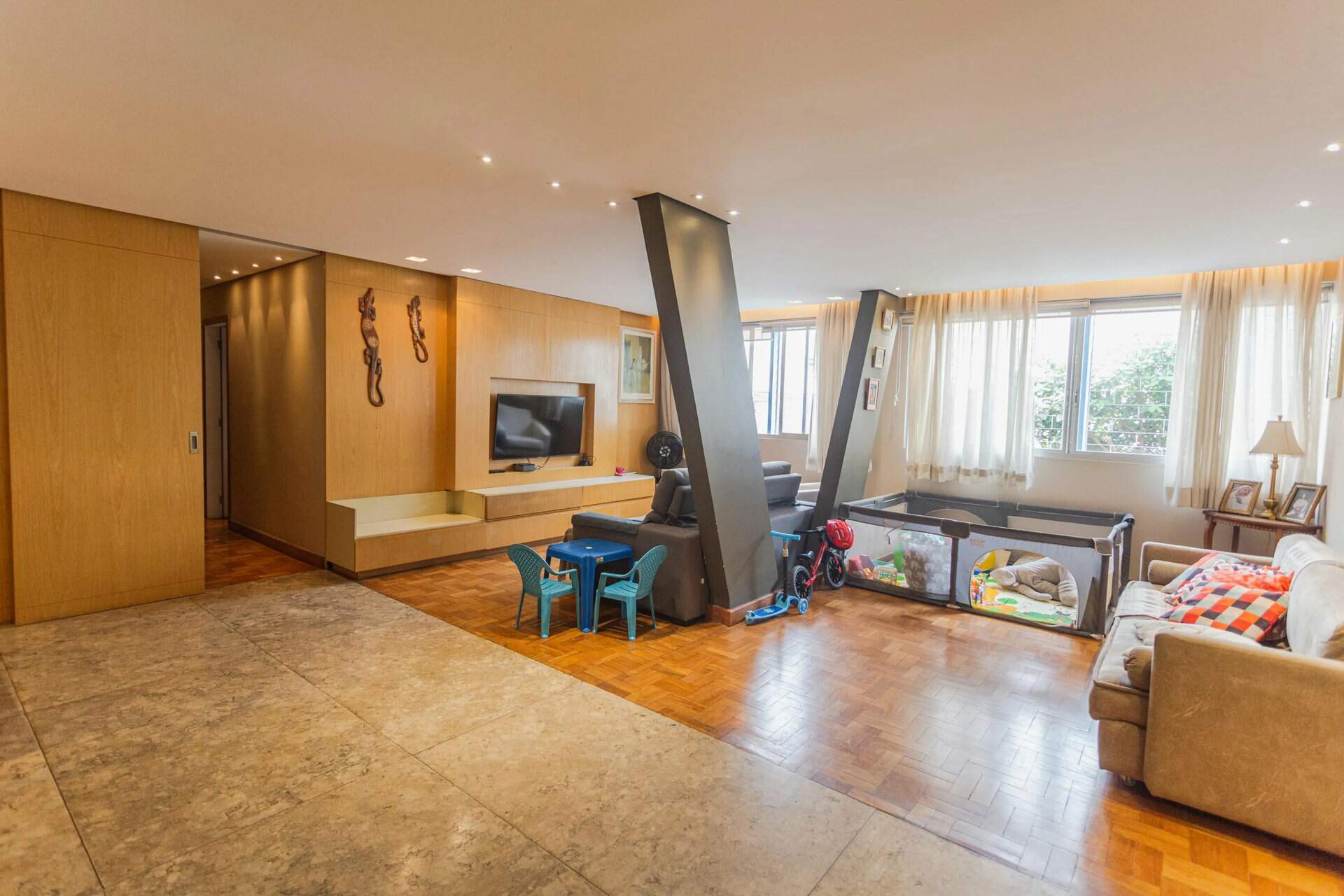 Apartamento com 3 quartos à venda no bairro Lourdes em Belo Horizonte