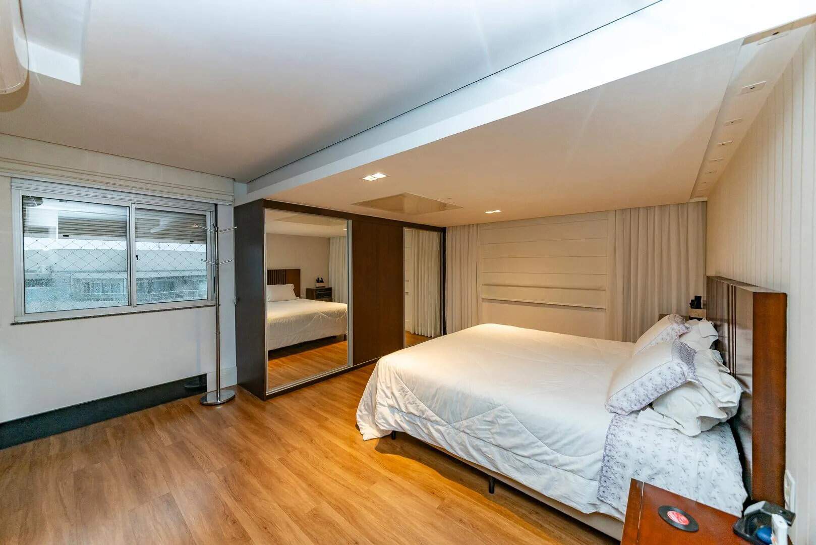 Cobertura, 4 quartos, 243 m² - Foto 11