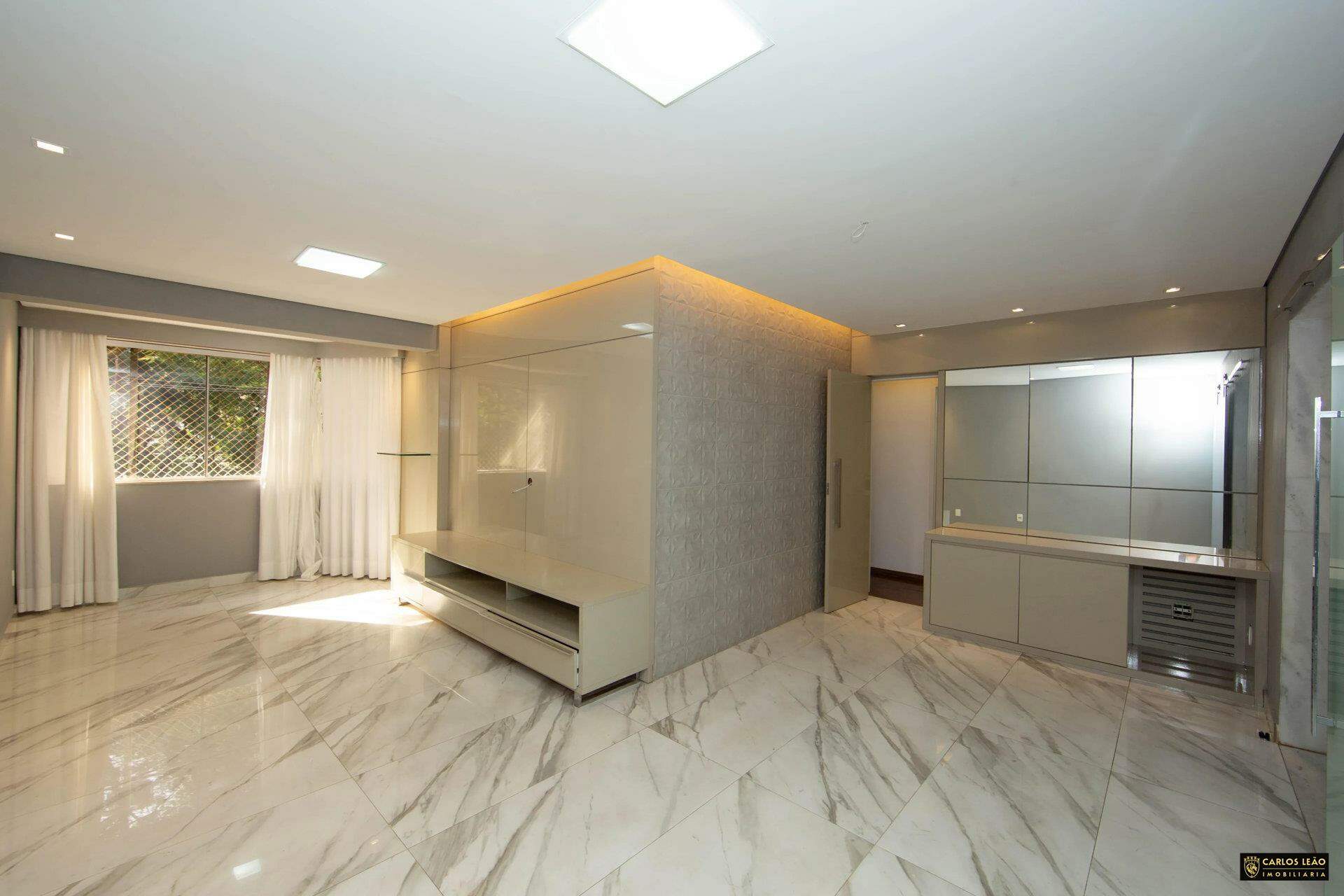 Apartamento com 3 quartos à venda no bairro Luxemburgo em Belo Horizonte