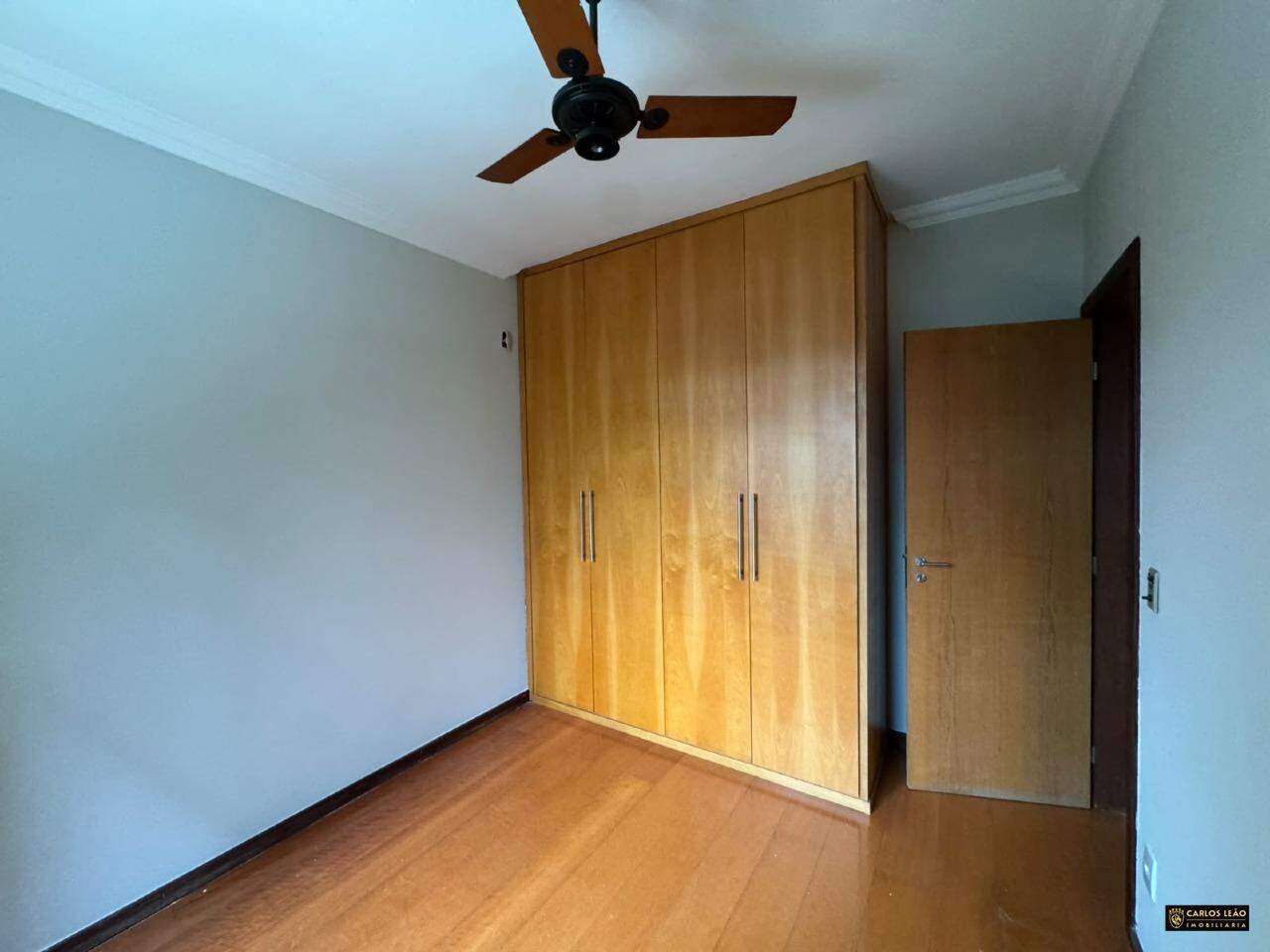 Apartamento, 3 quartos, 100 m² - Foto 2