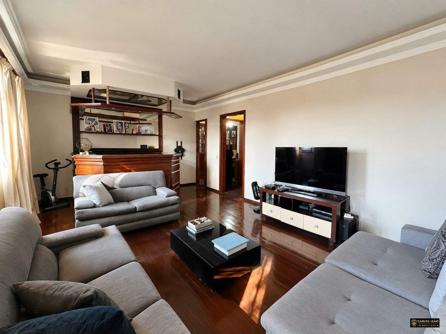 Apartamento com 4 quartos à venda no bairro Santa Lúcia em Belo Horizonte
