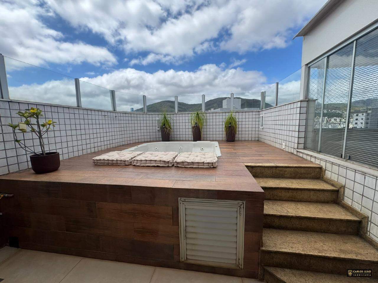 Cobertura com 4 quartos à venda no bairro Buritis em Belo Horizonte